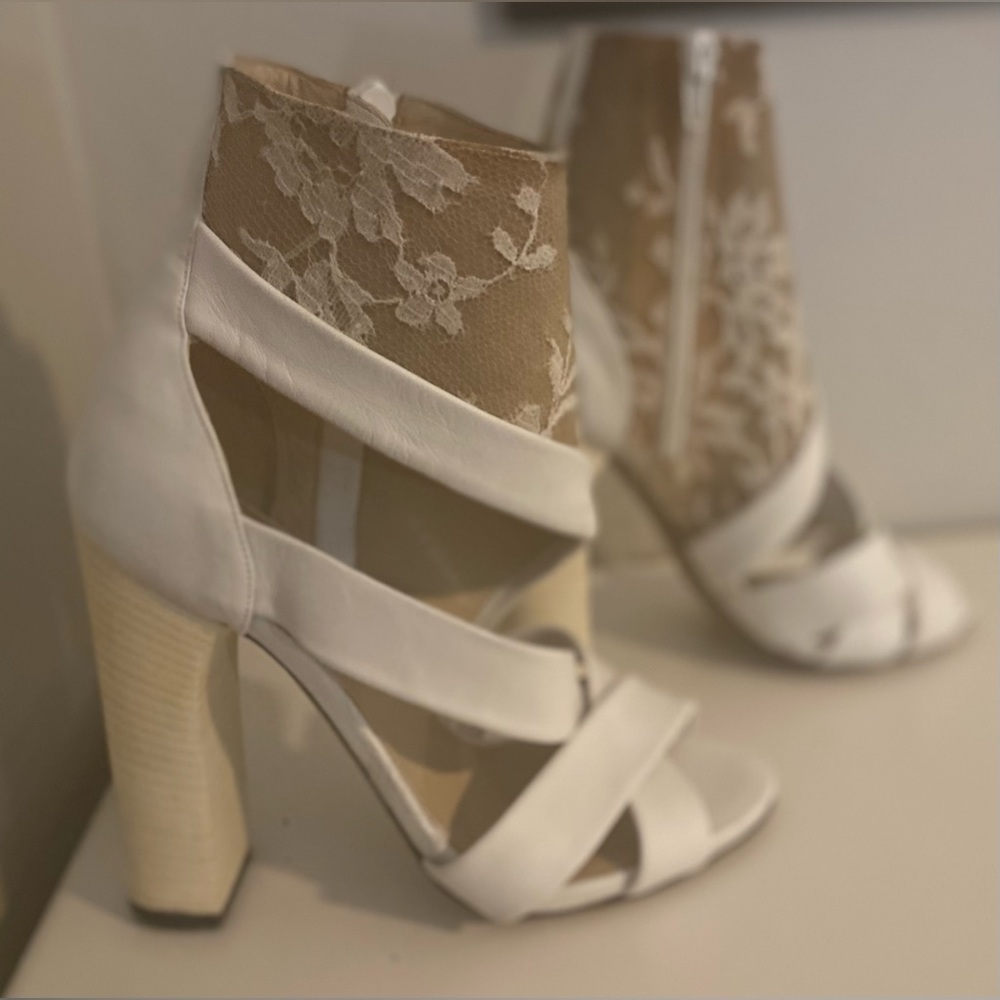 NWB Nicholas Kirkwood Erdem White Lace Ankle Cuff Leather Sandal 37 *As Is* - Picture 6 of 11